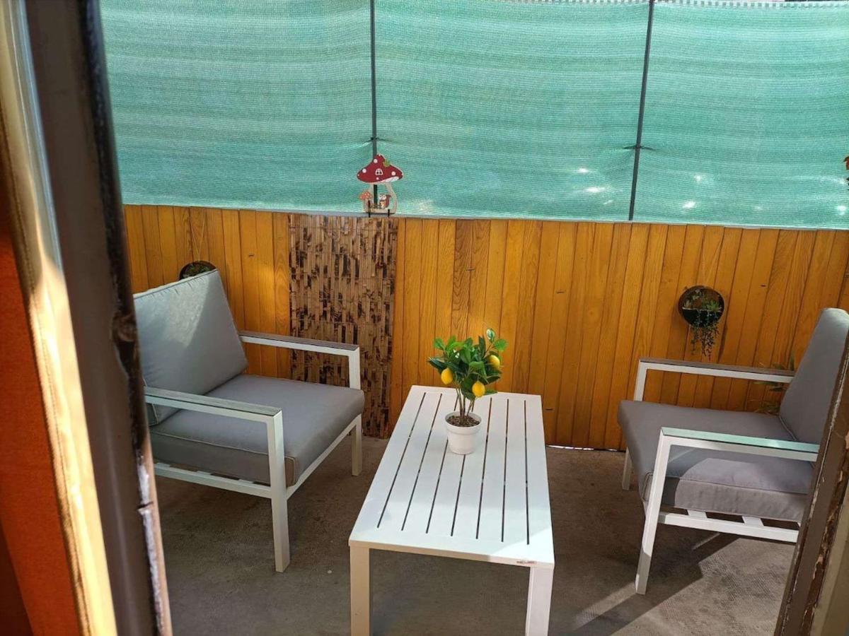 Appartement Proche Gare Tgv Nîmes Exteriér fotografie